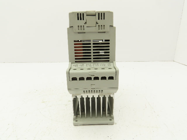 Allen-Bradley 160-BA02NSF1 Variable Speed Drive 380-460 2A 3PH 0.75HP Series C