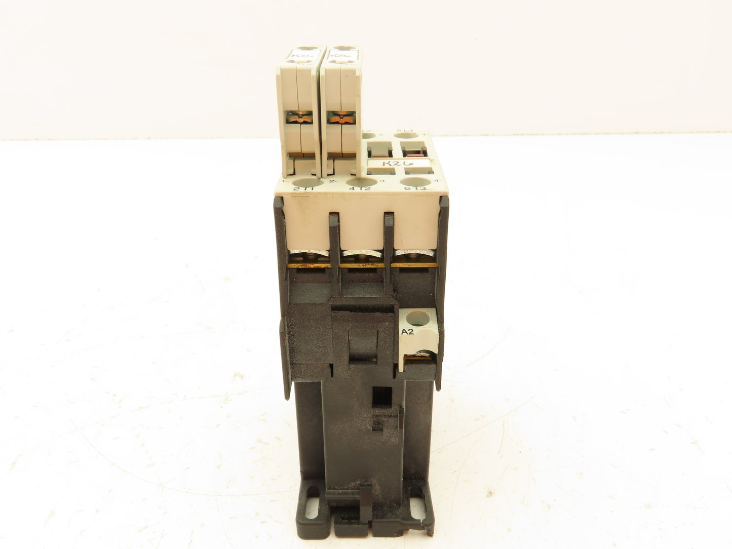 General Electric CL25D300T Contactor Relay 24V Coil