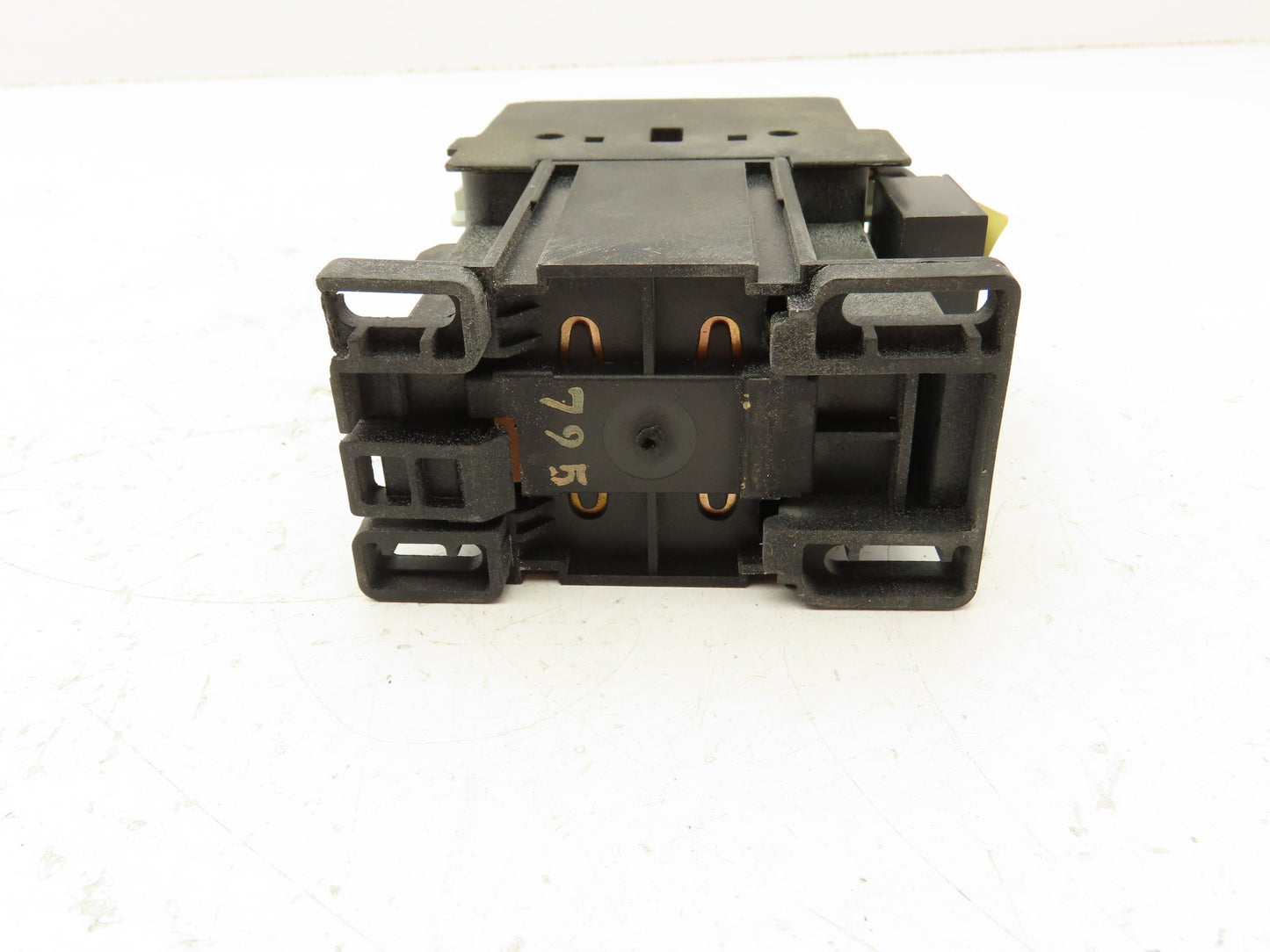 General Electric CL25D300T Contactor Relay 24V Coil