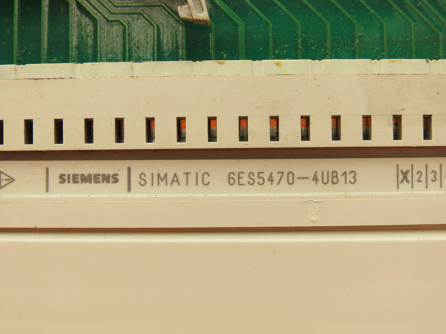 Siemens 6ES5470-4UB13 Simatic Analog Output Slot Card Module