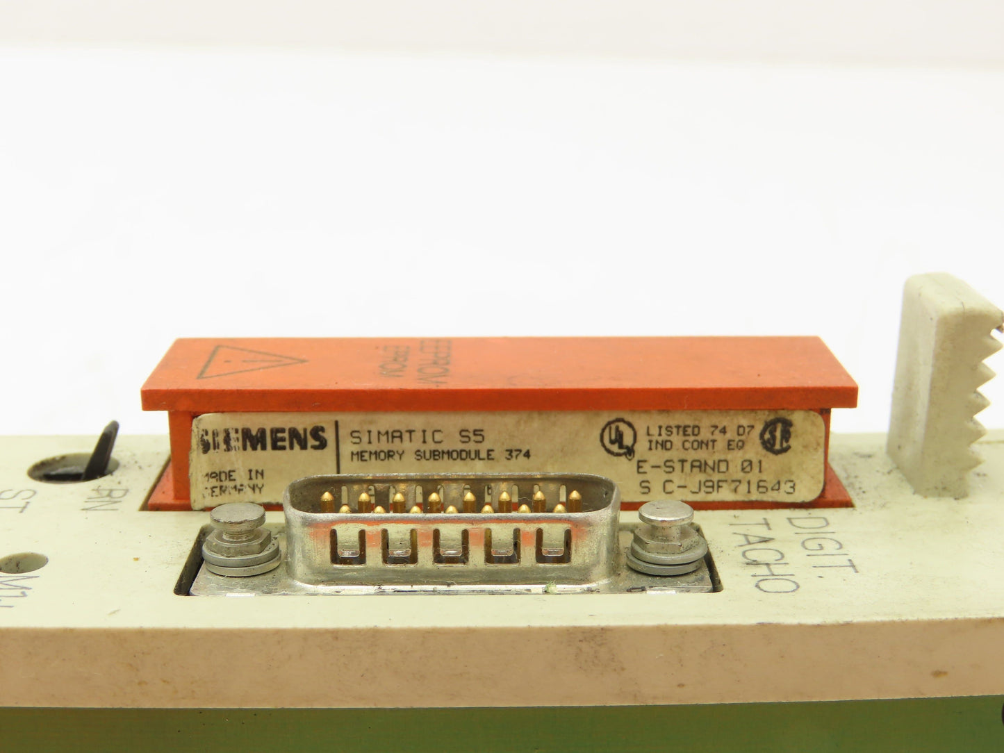 Siemens 6ES5 252-3AA21 Simatic Analog I/O Closed Loop Control Module