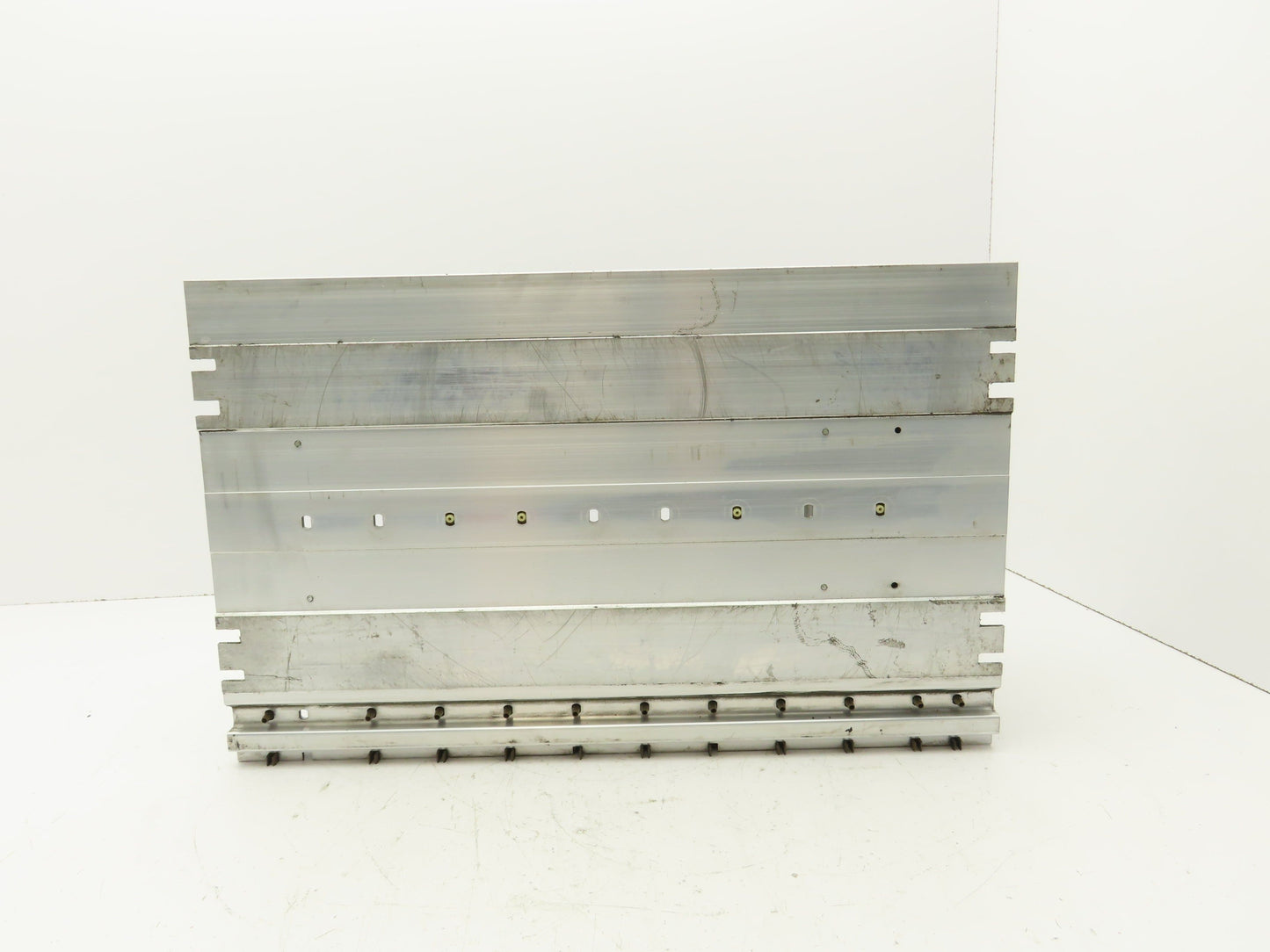 Siemens 6ES5 700-3LA12 Simatic PLC Slot Rack Chassis w/Adaptor Casing