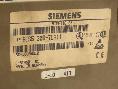 Siemens 6ES5 700-3LA12 Simatic PLC Slot Rack Chassis w/Adaptor Casing