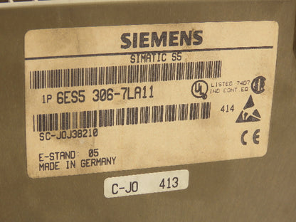 Siemens 6ES5 700-3LA12 Simatic PLC Slot Rack Chassis w/Adaptor Casing