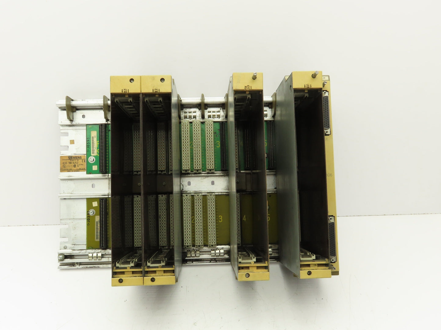 Siemens 6ES5 700-3LA12 Simatic PLC Slot Rack Chassis w/Adaptor Casing