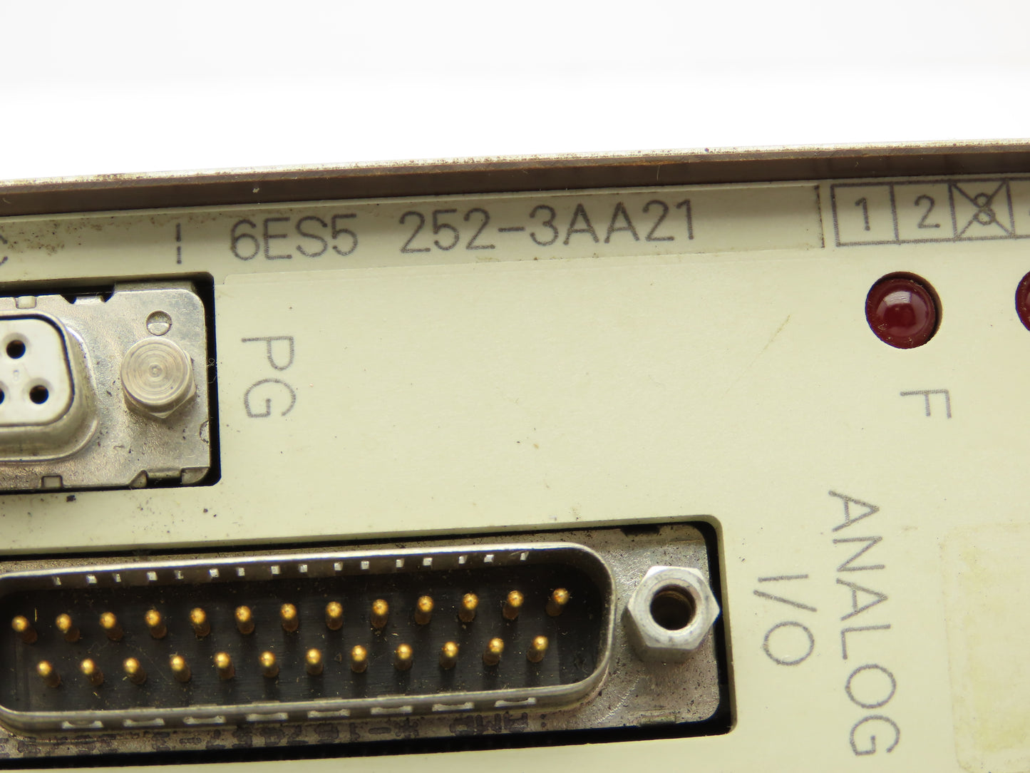Siemens 6ES5 252-3AA21 Simatic Analog I/O Closed Loop Control Module