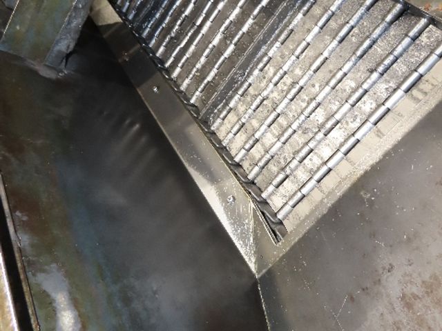 Enomoto Hinge Belt CNC Chip Conveyor 15"x 62" Infeed 30" Discharge 220V 3PH