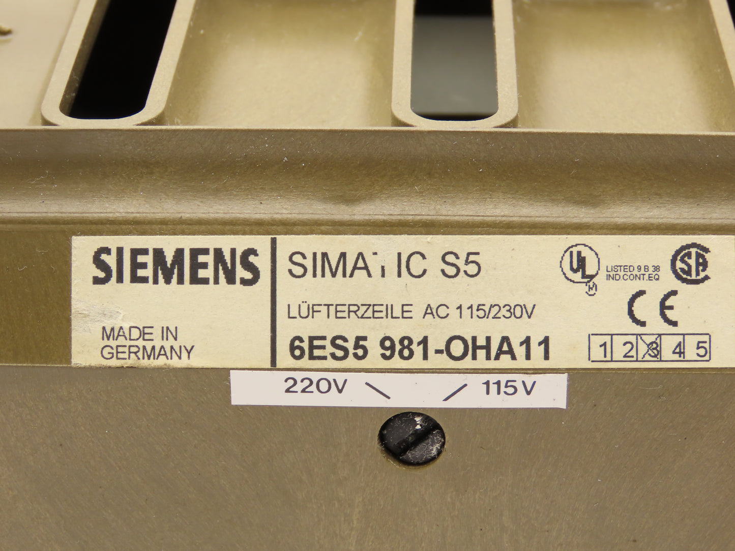 Siemens 6ES5 981-OHA11 Simatic S5 Cooling Fan Line Vent Module 115/230V
