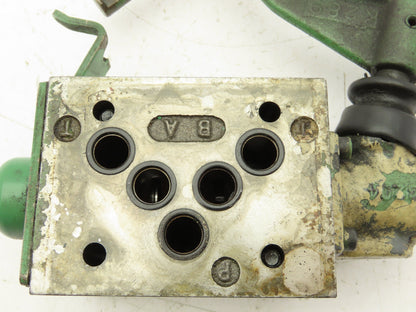 Parker D3ML4B10X4384 Hydraulic Directional Control Valve 2-Position 3000 PSI