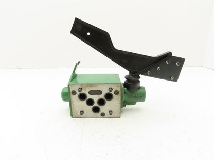 Parker D3ML4B10X4384 Manual Lever Directional Spool Valve 2-Position 3000 PSI