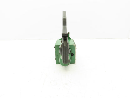 Parker D3ML4B10X4384 Manual Lever Directional Spool Valve 2-Position 3000 PSI