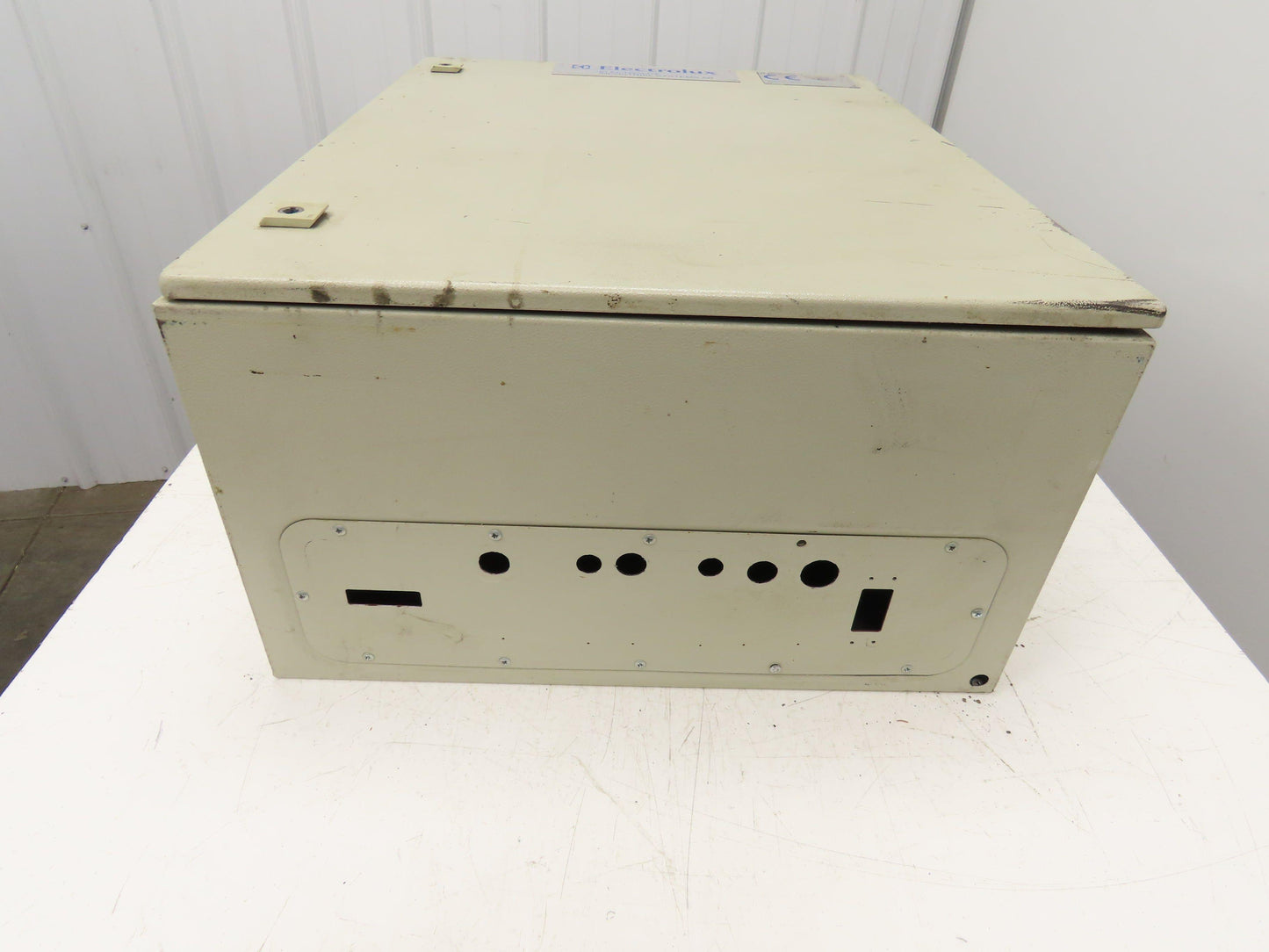 Rittal 1376 Electrical Enclosure 760x600x350mm Backplate Wall Mount