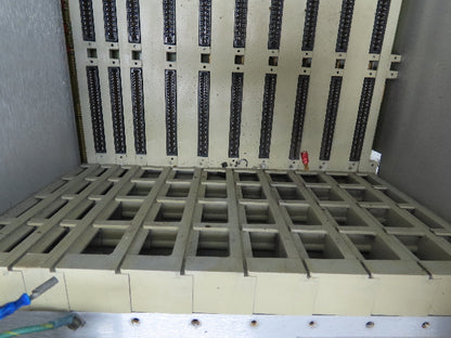 Cincinnati Milacron 3-700-0211A PLC Chassis 10-Slot Rack Power Supply 115V 1PH