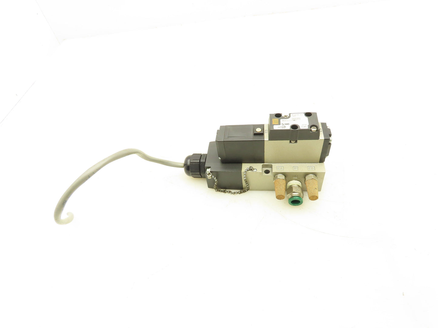 SMC VFS2100-5FZ-02T Solenoid Valve 5/2 Spool 24VDC Base Unit 3/8" NPT Ports