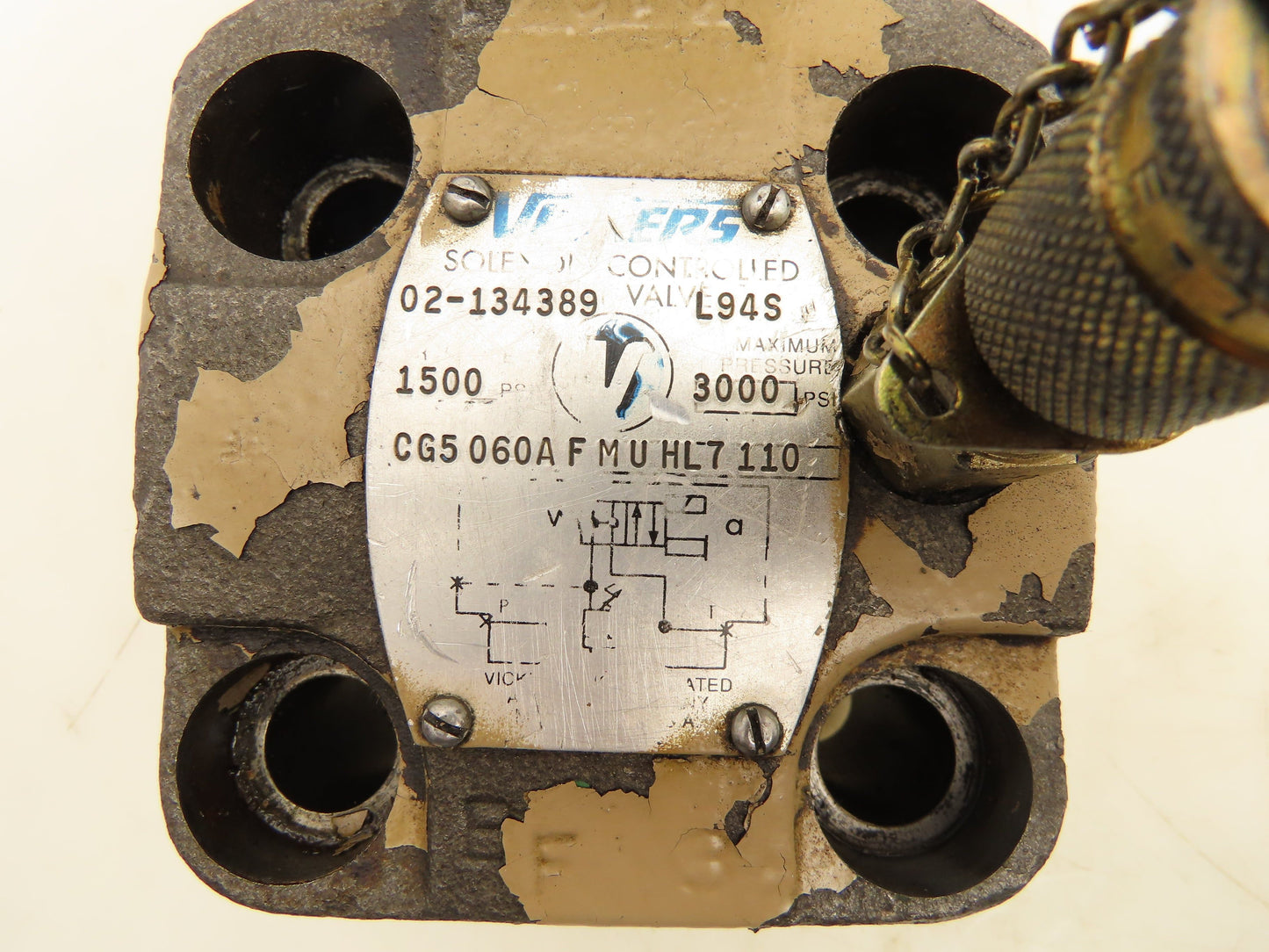 Vickers CG5060AFMUHL7110 Hydraulic Relief Valve Solenoid Controlled 24V DG4V3