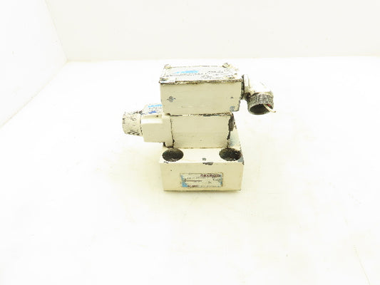 Vickers LFA32 GWA-60/V/12-T10 Solenoid Control Cartridge Valve Cover 115V DG4V3