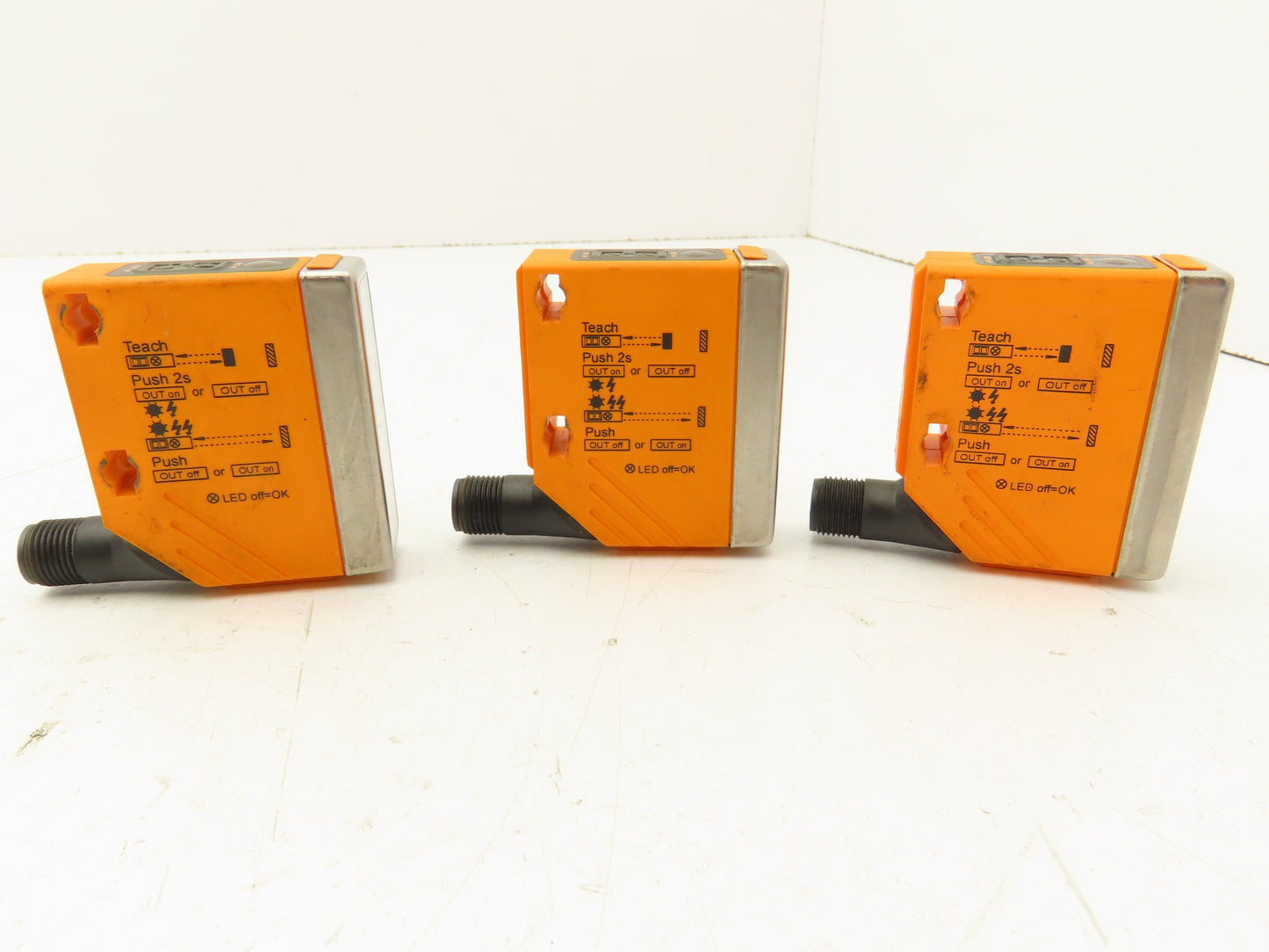 IFM Efector O5H-FPKG/US Diffuse Reflection Sensor Background Suspension Lot of 3