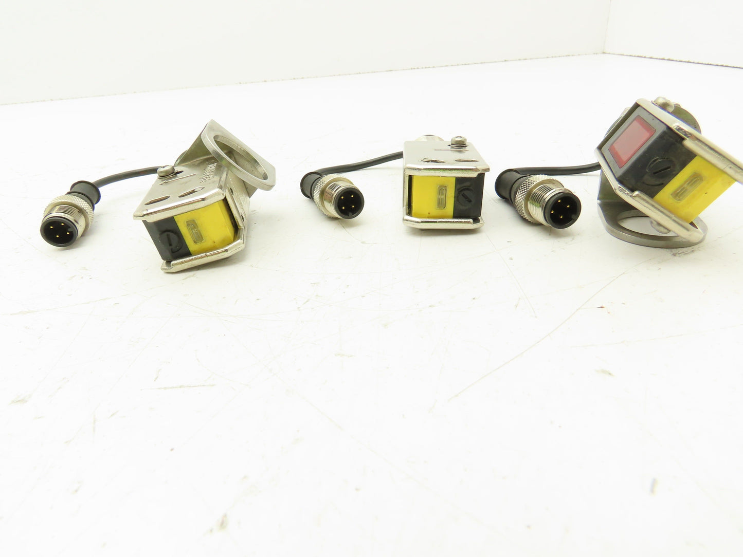 Banner QS18VP6AF300Q5 All Purpose Photoelectronic Sensor 30-300mm Lot of 3