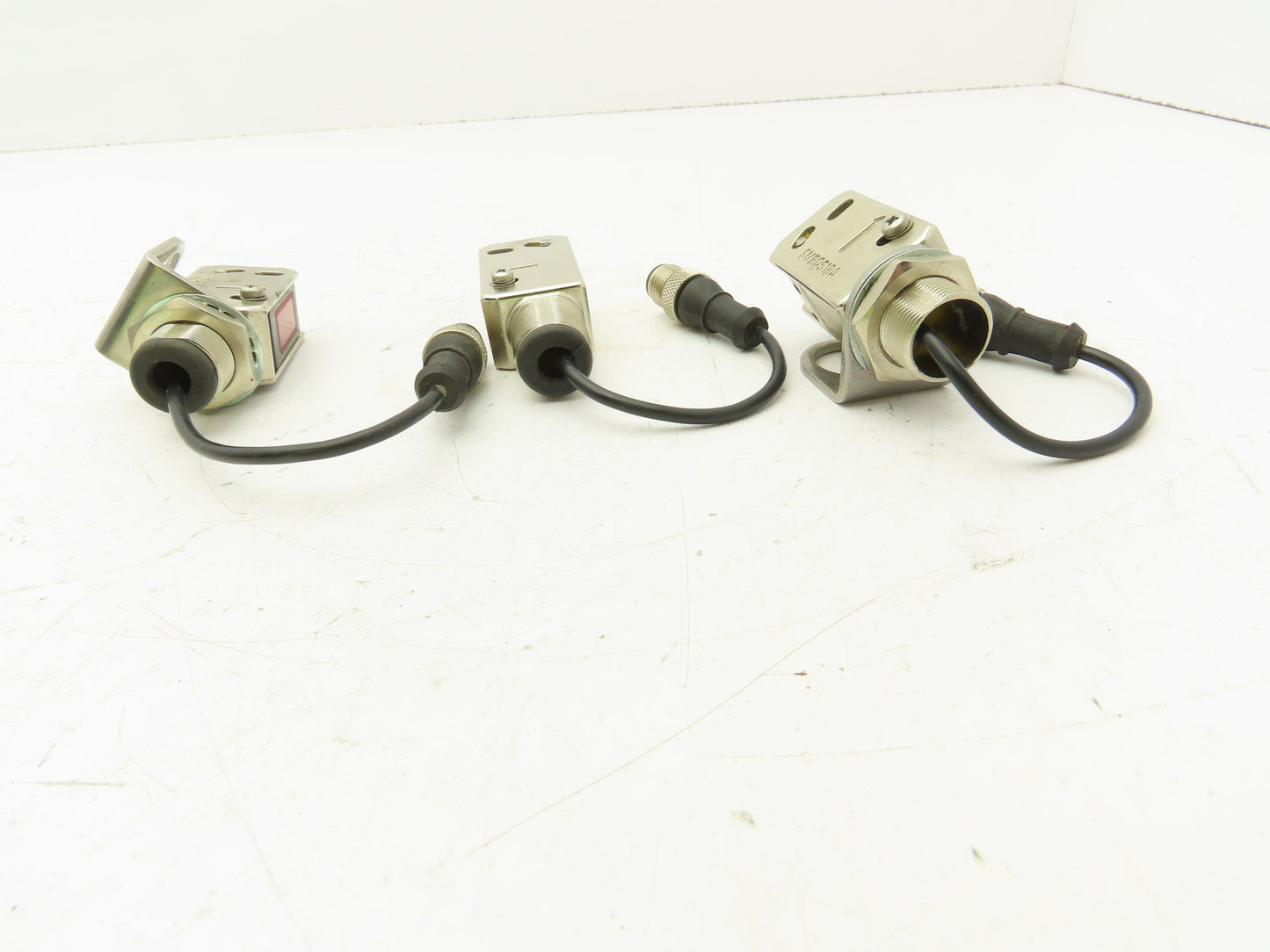 Banner QS18VP6AF300Q5 All Purpose Photoelectronic Sensor 30-300mm Lot of 3