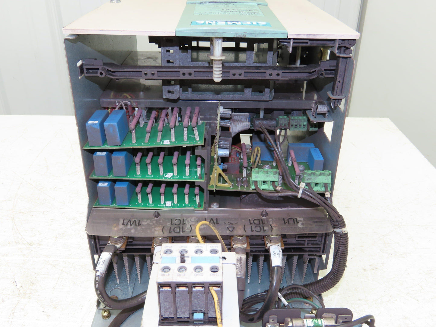 Siemens 6RA7031-6FV62 Simoreg DC Master Drive 125A 480V 6RA70DC Control Panel