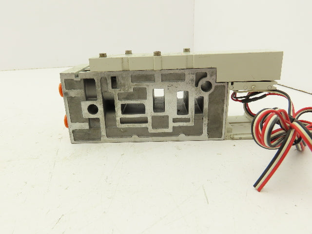 SMC VQ4300-5 Pneumatic Solenoid Valve 3-Position 24VDC  Lot of 4