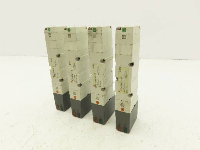 SMC VQ4300-5 Pneumatic Solenoid Valve 3-Position 24VDC  Lot of 4