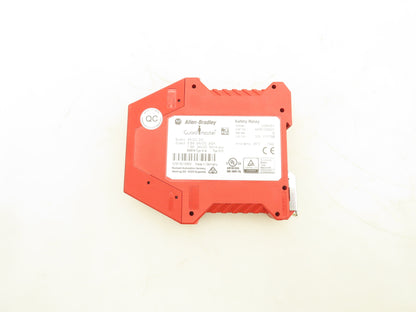 Allen Bradley 440R-D23201 Guardmaster Safety Relay Ser B