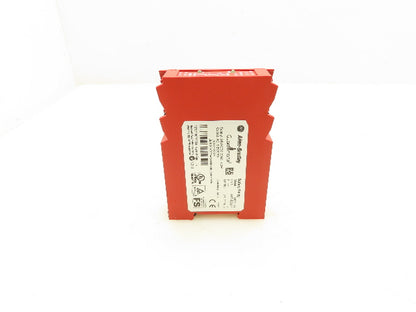 Allen Bradley 440R-B23211 Guardmaster Safety Relay 24VDC MSR117T