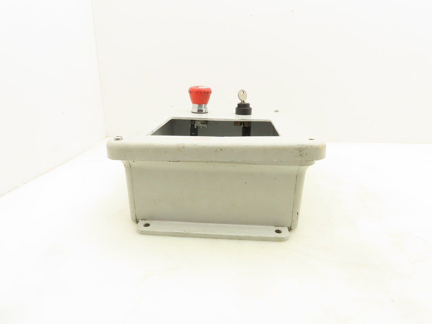 Wiegmann HW-J100804SC Fiberglass Electrical Enclosure 10x8x4"