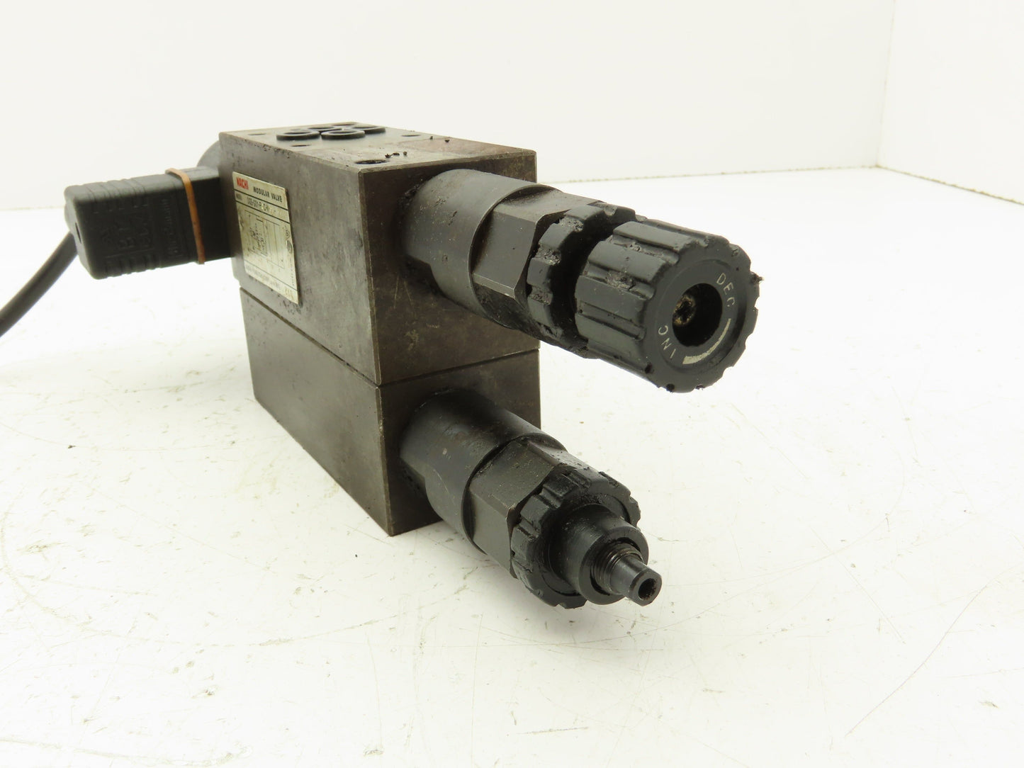 Nachi OGS-G01-PCC-K-D2-21 Hydraulic 2-Pressure Reducing Modular Valve 24VDC