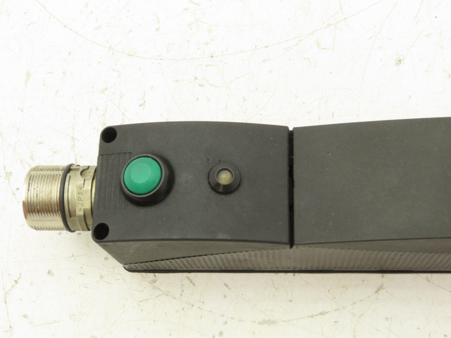 Schmersal AZM 200 ST-T-1P2P-2568 Door Latch Interlock Latch 24VDC Solenoid