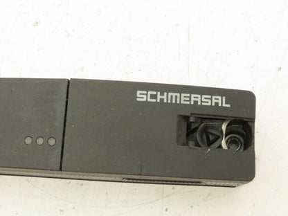 Schmersal AZM 200 ST-T-1P2P-2568 Door Latch Interlock Latch 24VDC Solenoid