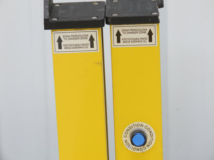 Smartscan 51204APL1 Safety Curtain 2.2m Range 1200 & 300mm 24VDC Broken Bracket