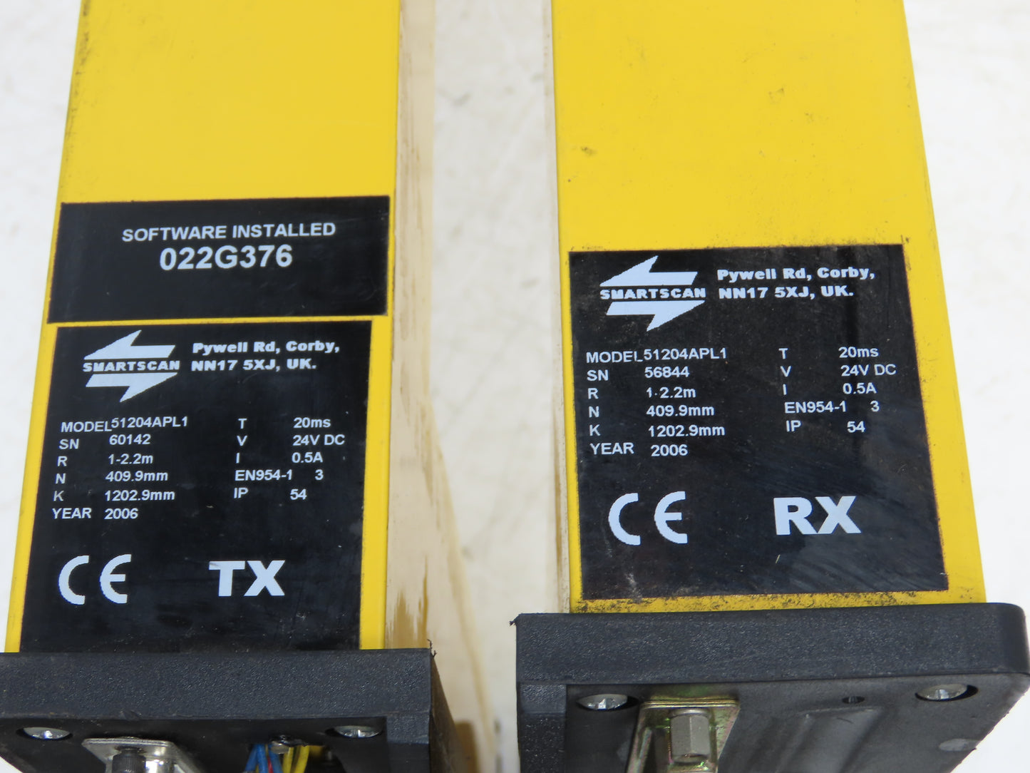 Smartscan 51204APL1 Safety Curtain 2.2m Range 1200 & 300mm 24VDC Broken Bracket