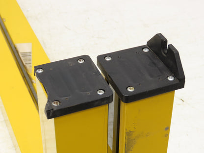 Smartscan 51204APL1 Safety Curtain 2.2m Range 1200 & 300mm 24VDC Broken Bracket