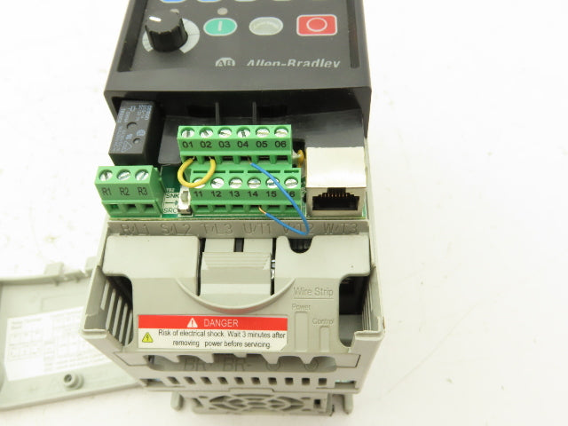 Allen Bradley 22A-A4P5N104 PowerFlex 4 AC Drive 1HP 0.75kW 200-240V  1-3PH Ser A