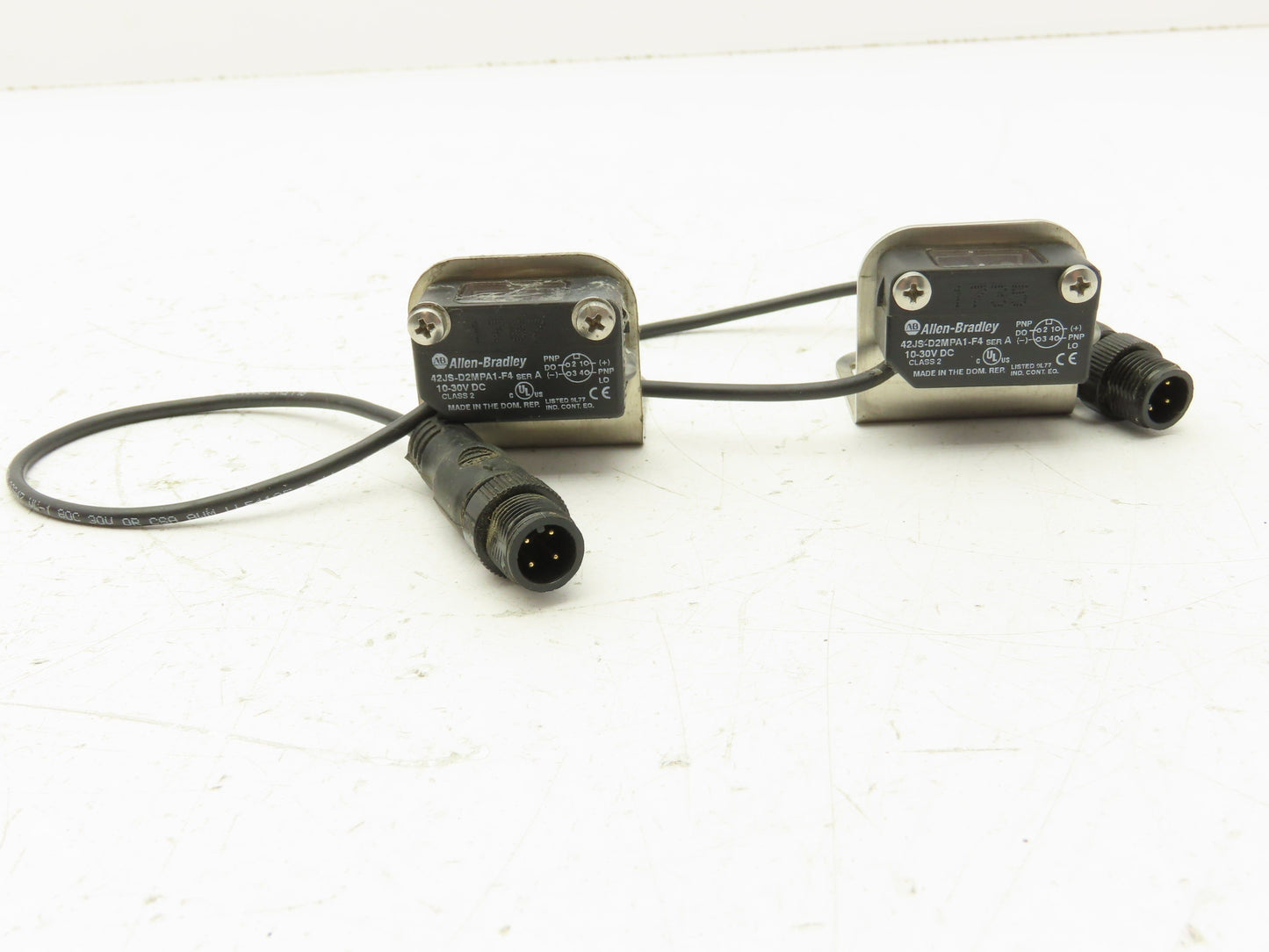 Allen Bradley 42JS-D2MPA1-F4 Photoelectric Sensor 800mm Range Proximity Lot of 2