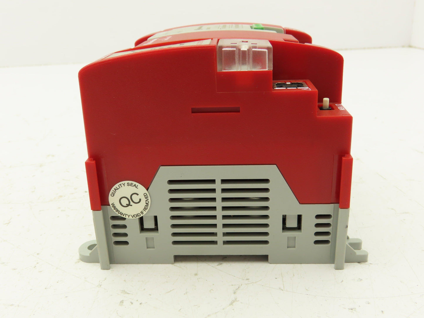 Allen-Bradley 440C-CR30-22BBB GuardMaster Safety Relay CR30 24VDC 5A Ser. A10.01