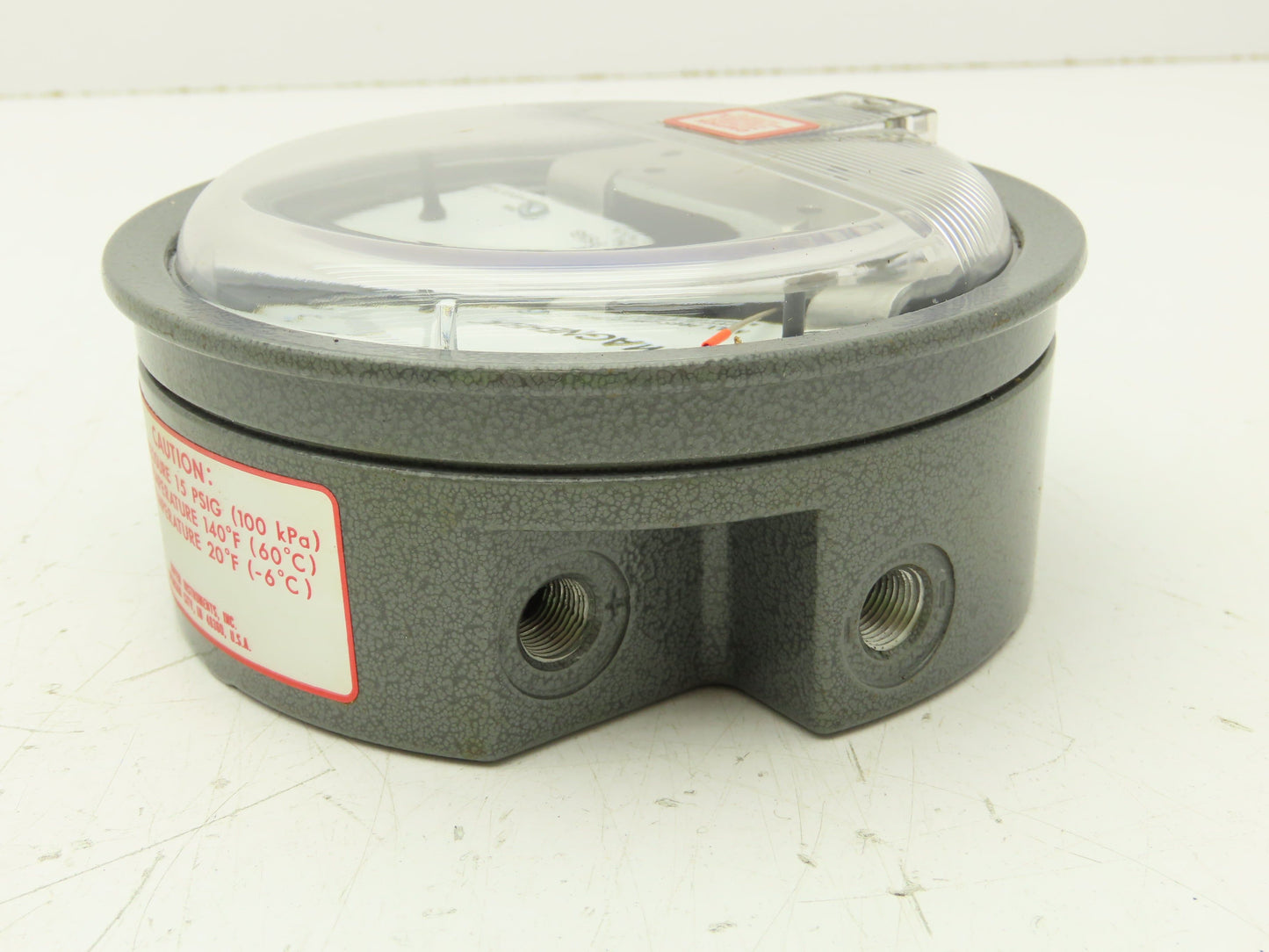 Dwyer Magnehelic Differential Pressure Gauge 0-6" 15 PSIG