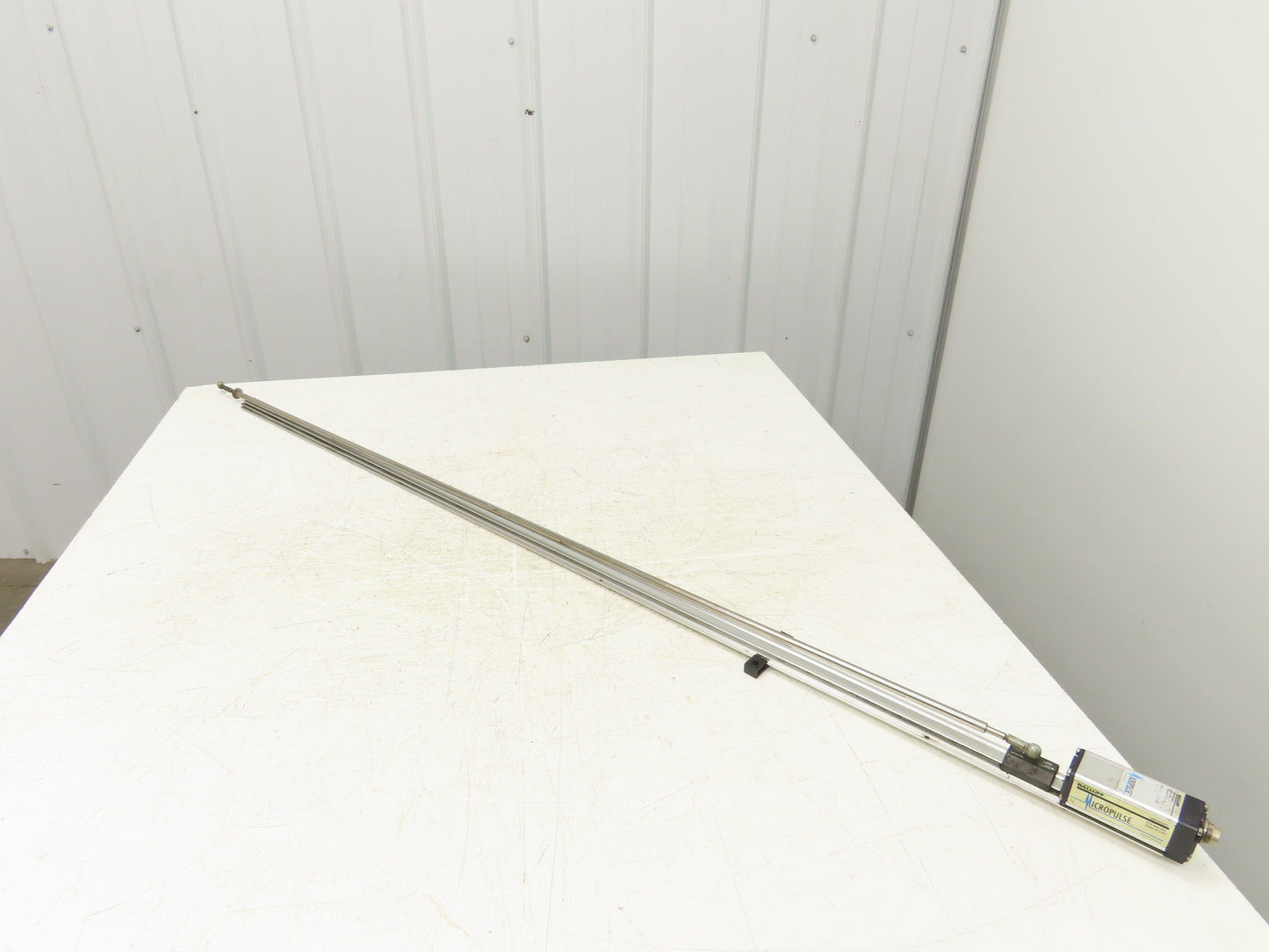 Balluff BTL-5-A11-M1220-R-S32 Micropulse Magnetostrictive Linear Position Sensor