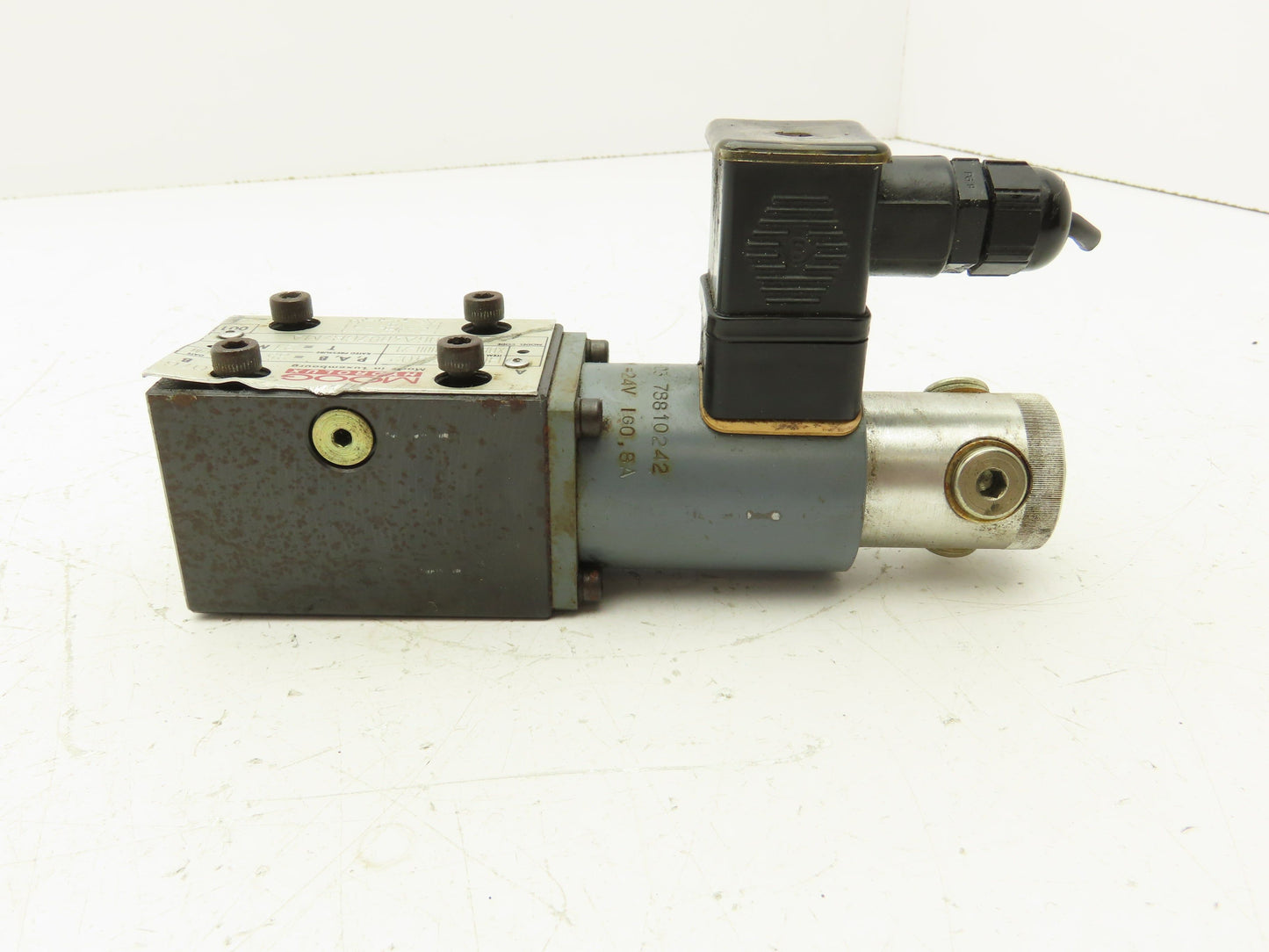 Moog Hydrolux DBEP06A4007GB/MA Proportional Reducing Valve 24VDC