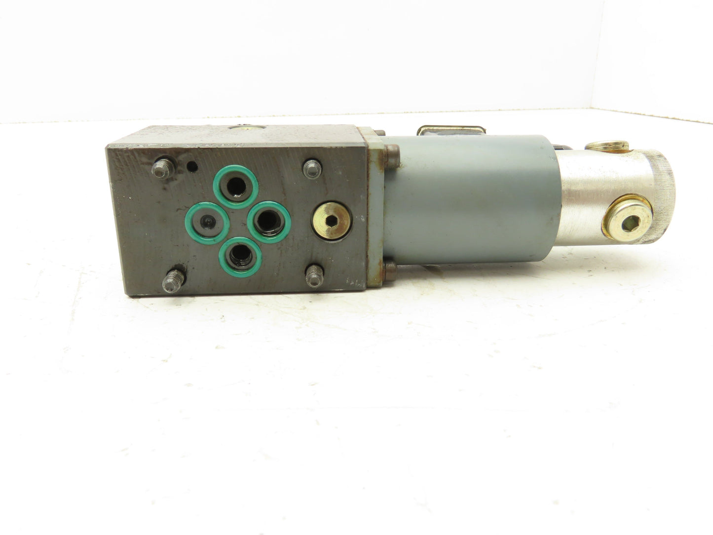 Moog Hydrolux DBEP06A4007GB/MA Proportional Reducing Valve 24VDC