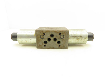 Moog Hydrolux WE43P10CB03C0BN Directional Control Solenoid Valve 24VDC