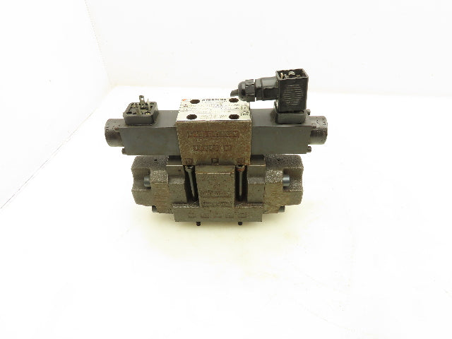 Husky Hydrolux Moog WEH43P10A03CSBN Directional Solenoid Valve K-WE43P06C08PC0BN