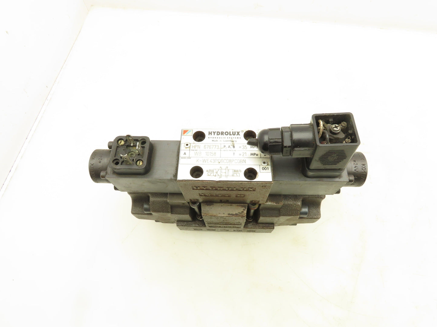 Husky Hydrolux Moog WEH43P10A03CSBN Directional Solenoid Valve K-WE43P06C08PC0BN