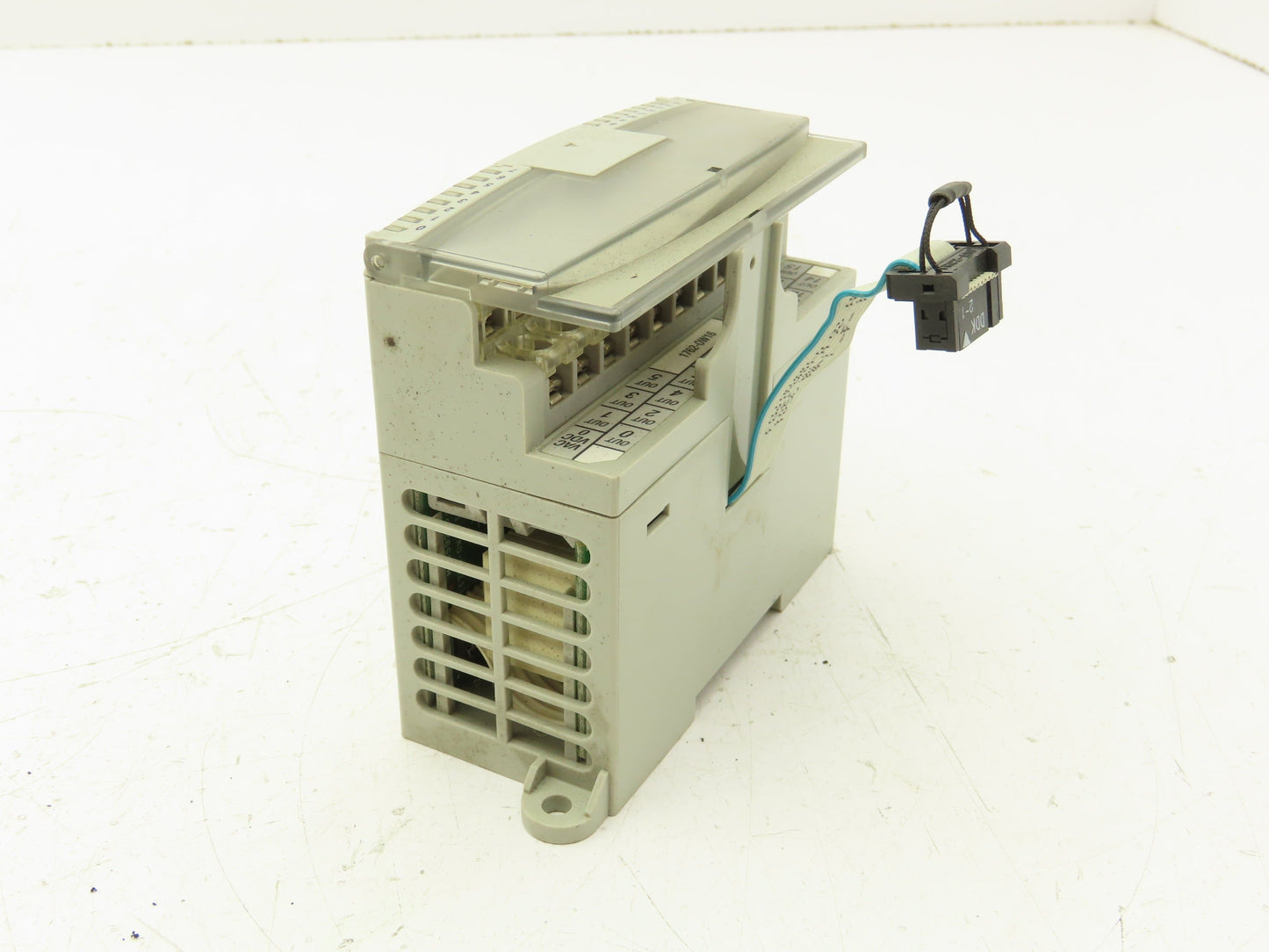 Allen Bradley 1762-OW16 MicroLogix 1200 16 Pt. VAC/VDC Relay Output 24VDC  Ser.A