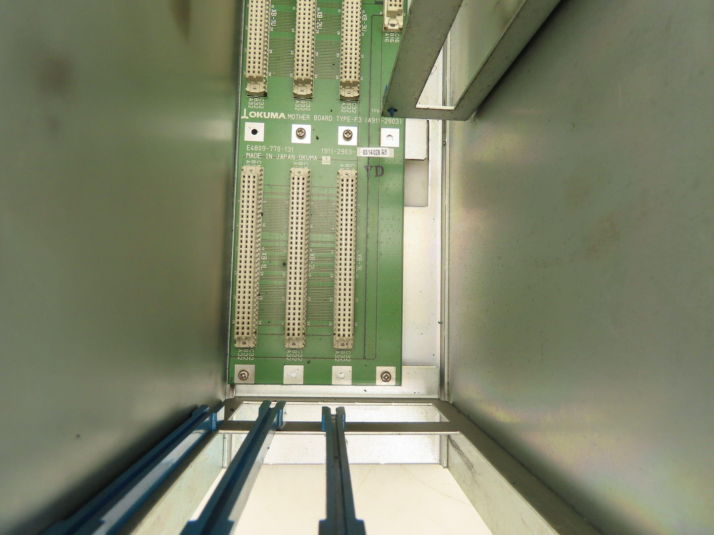 Okuma E7191-00U-001 Fixed 3-Rack PLC Chassis with Motherboard 1911-2903