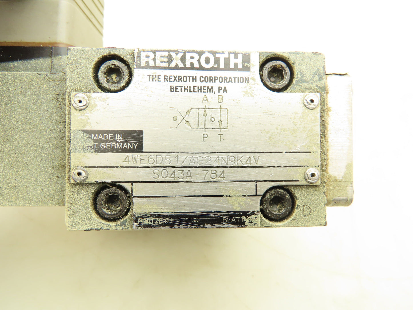 Rexroth LFA16 KWA-60/A08/12 Logic Cartridge Valve Solenoid Control Cover 4WE6D51
