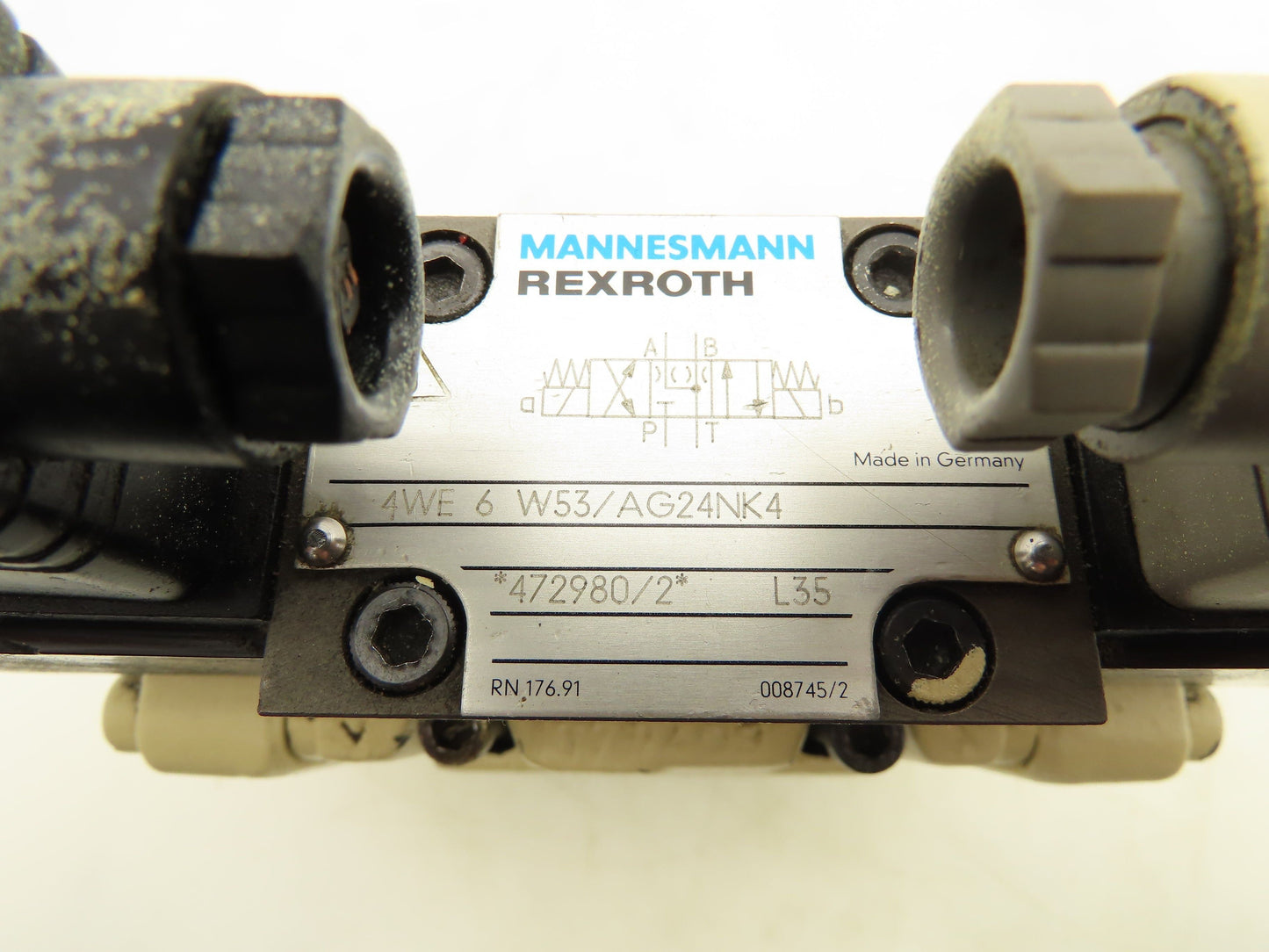 Rexroth 4WE6 W53/AG24NK4 Directional Control Solenoid Valve 4WEH10E40 24V