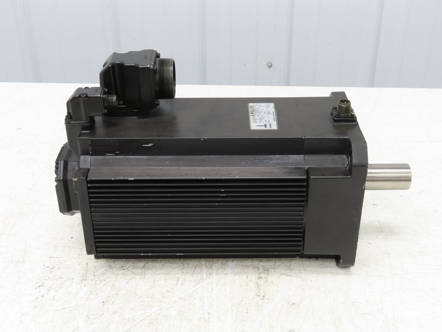 Okuma BL-MP400J-20SBC AC Servo Motor 6.7kW 2000 RPM 143V 3PH 40.8A Encoder
